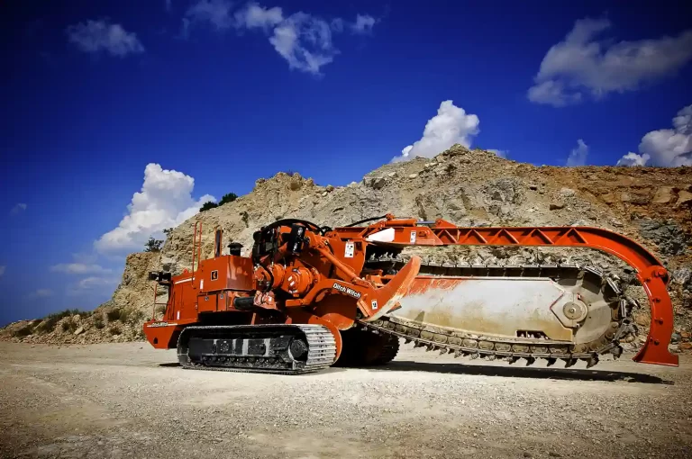 Heavy equipment used in construction - Trenchers